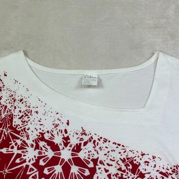 UP TO 50% Off Snowflake Slant V Neck Top, Dressy Print Blouses Casual Tee Top - Picture 2 of 4